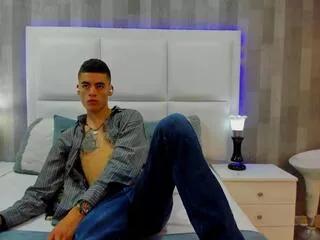 master_chy from Flirt4Free is Freechat