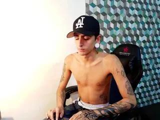matthew_dixon from Flirt4Free is Freechat