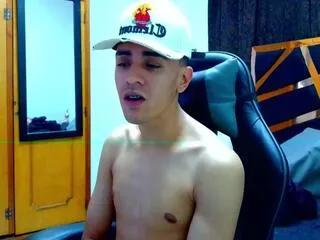 miick_johnson from Flirt4Free is Freechat