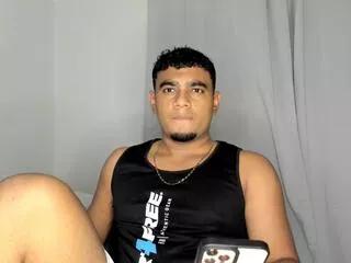 mike_coollins from Flirt4Free is Freechat