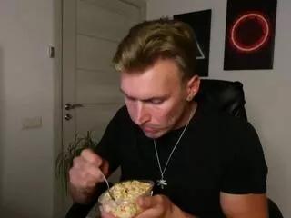 nick_nacke from Flirt4Free is Freechat