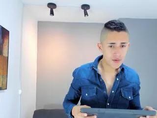 niick_adams from Flirt4Free is Freechat