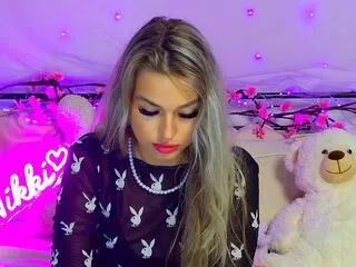 nikki_alman from Flirt4Free
