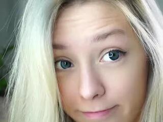 odella_curvey from Flirt4Free is Freechat