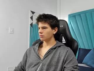 oliver_renard from Flirt4Free is Freechat