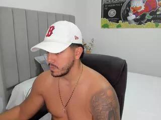 owen_pierces from Flirt4Free is Freechat