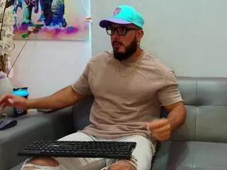 titan_max from Flirt4Free is Freechat