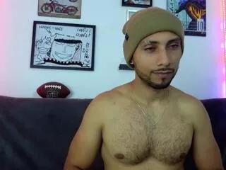 tyler_brownn from Flirt4Free is Freechat