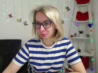 Entertain your itch for girls livestreamers with our collection of stunning models, skilled in the art of temptation and delight.
