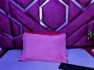 Entertain your itch for girls livestreamers with our collection of stunning models, skilled in the art of temptation and delight.