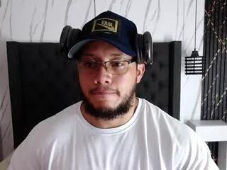 william_jhones from Flirt4Free is Freechat