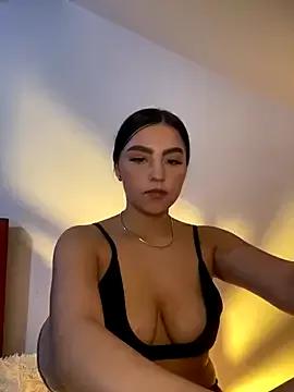 -Melissa from StripChat is Freechat