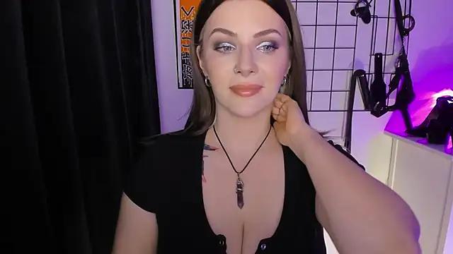 Entertain your itch for girls livestreamers with our collection of stunning models, skilled in the art of temptation and delight.
