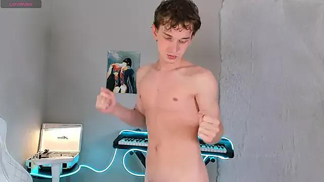 4ever_dude from StripChat