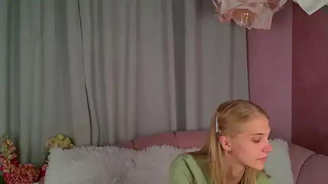 Entertain your itch for girls livestreamers with our collection of stunning models, skilled in the art of temptation and delight.