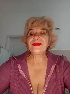 52MiaLove02 from StripChat is Freechat