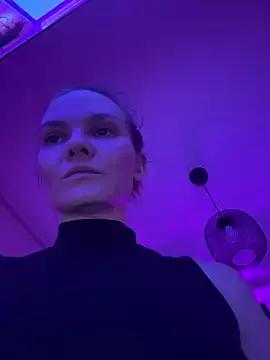 _alleyesonme_ from StripChat is Freechat