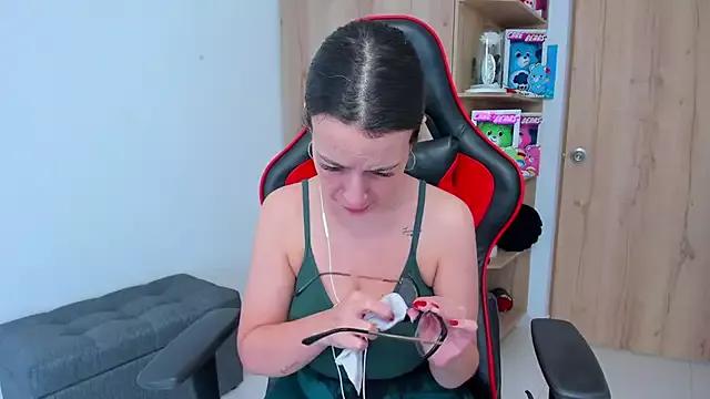 _amanda_seyfried19 from StripChat