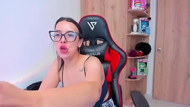 _amanda_seyfried19 from StripChat is Freechat