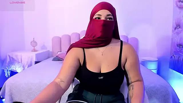 _Daniaa from StripChat is Freechat