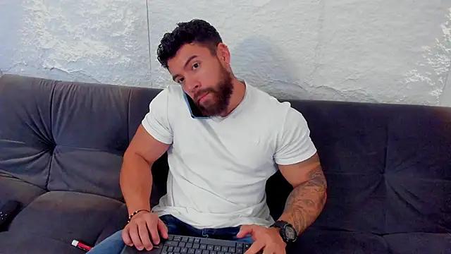 Entertain your itch for girls livestreamers with our collection of stunning models, skilled in the art of temptation and delight.