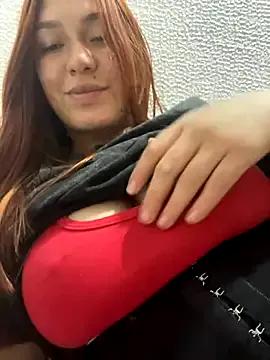 _KarolSmith from StripChat is Freechat