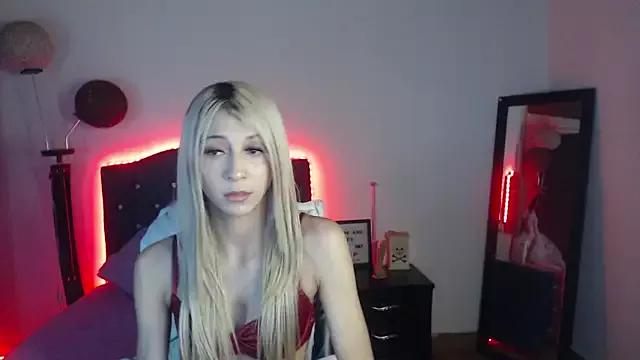 Entertain your itch for girls livestreamers with our collection of stunning models, skilled in the art of temptation and delight.