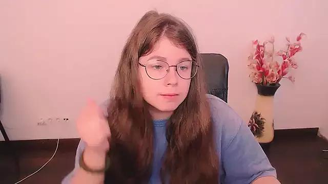 _Lovely_Mary from StripChat is Freechat