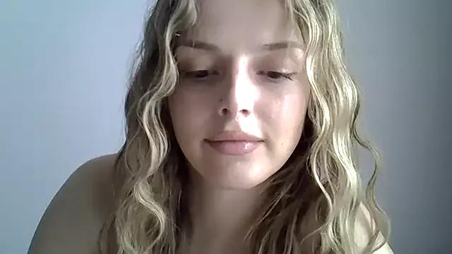 _luna777 from StripChat is Freechat