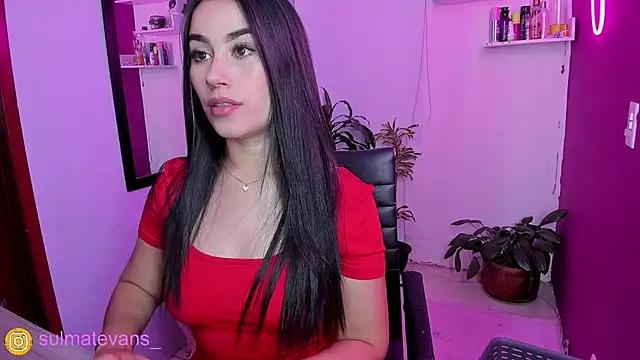 Entertain your itch for girls livestreamers with our collection of stunning models, skilled in the art of temptation and delight.