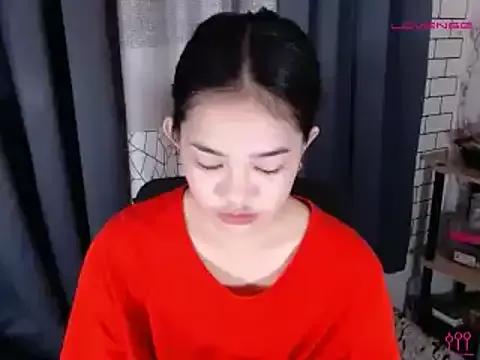 aaliyah_walker from StripChat is Freechat