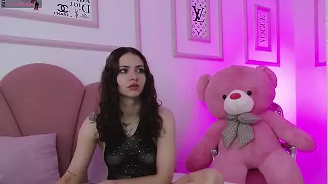 Entertain your itch for girls livestreamers with our collection of stunning models, skilled in the art of temptation and delight.