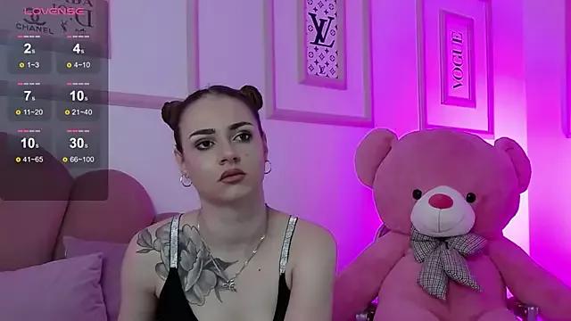 Entertain your itch for girls livestreamers with our collection of stunning models, skilled in the art of temptation and delight.