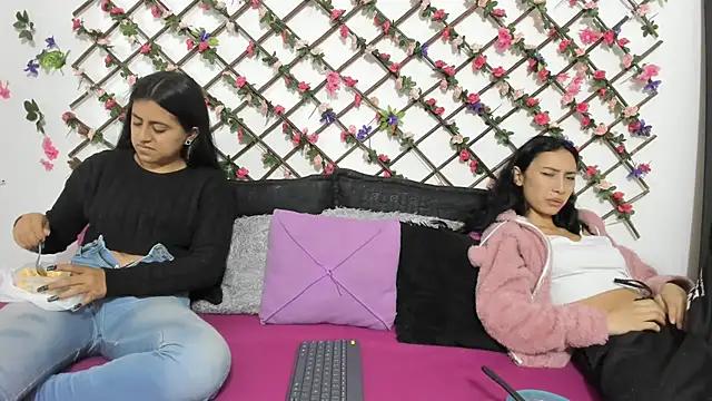 Entertain your itch for girls livestreamers with our collection of stunning models, skilled in the art of temptation and delight.