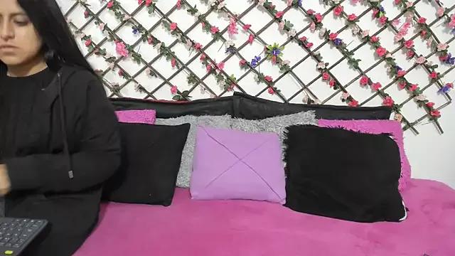 Entertain your itch for girls livestreamers with our collection of stunning models, skilled in the art of temptation and delight.