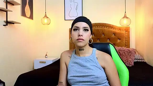 Abby_roussee from StripChat is Freechat
