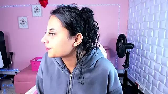 AbbyTaylorr from StripChat is Freechat