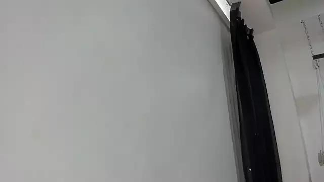 Abril_Hillss from StripChat is Freechat