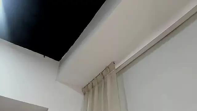 Abril_Hillss from StripChat is Freechat