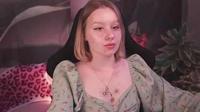 Entertain your itch for girls livestreamers with our collection of stunning models, skilled in the art of temptation and delight.