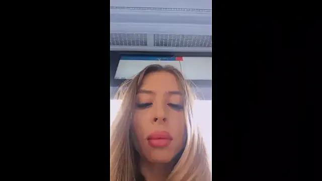 AdelinaDoll from StripChat is Freechat