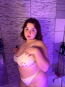 Entertain your itch for girls livestreamers with our collection of stunning models, skilled in the art of temptation and delight.