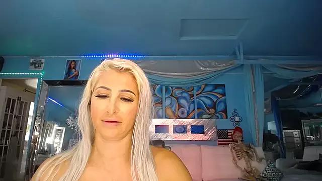 Entertain your itch for girls livestreamers with our collection of stunning models, skilled in the art of temptation and delight.