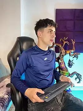 AdrianRinaldi from StripChat is Freechat