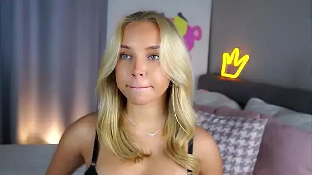 Entertain your itch for girls livestreamers with our collection of stunning models, skilled in the art of temptation and delight.