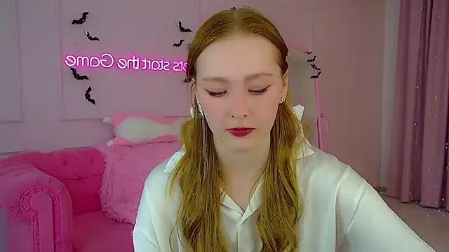 Entertain your itch for girls livestreamers with our collection of stunning models, skilled in the art of temptation and delight.