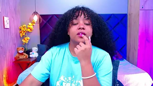 Aisha_violet from StripChat is Freechat