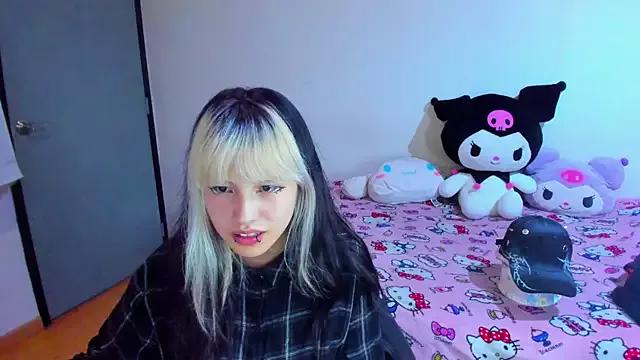 Akane-Mou from StripChat