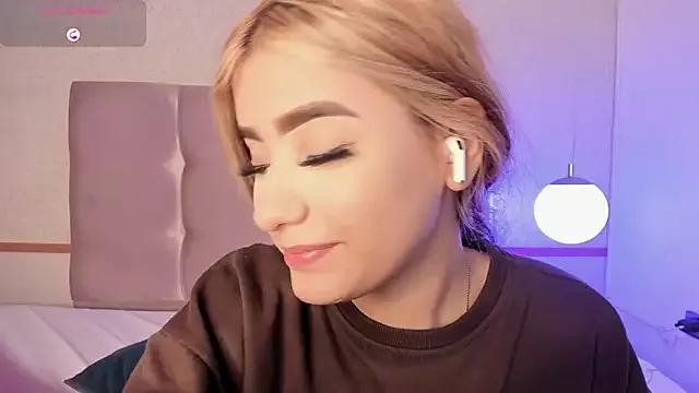 Akira_Sweet_ from StripChat is Freechat
