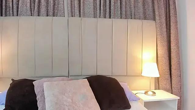 Entertain your itch for girls livestreamers with our collection of stunning models, skilled in the art of temptation and delight.